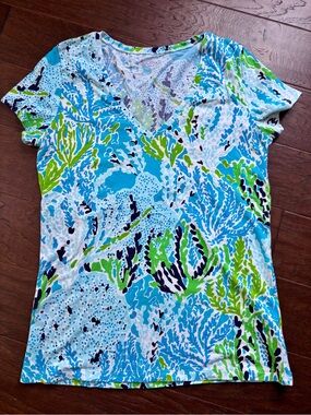 Lilly Pulitzer V-neck Michelle Top L Let's Cha Cha